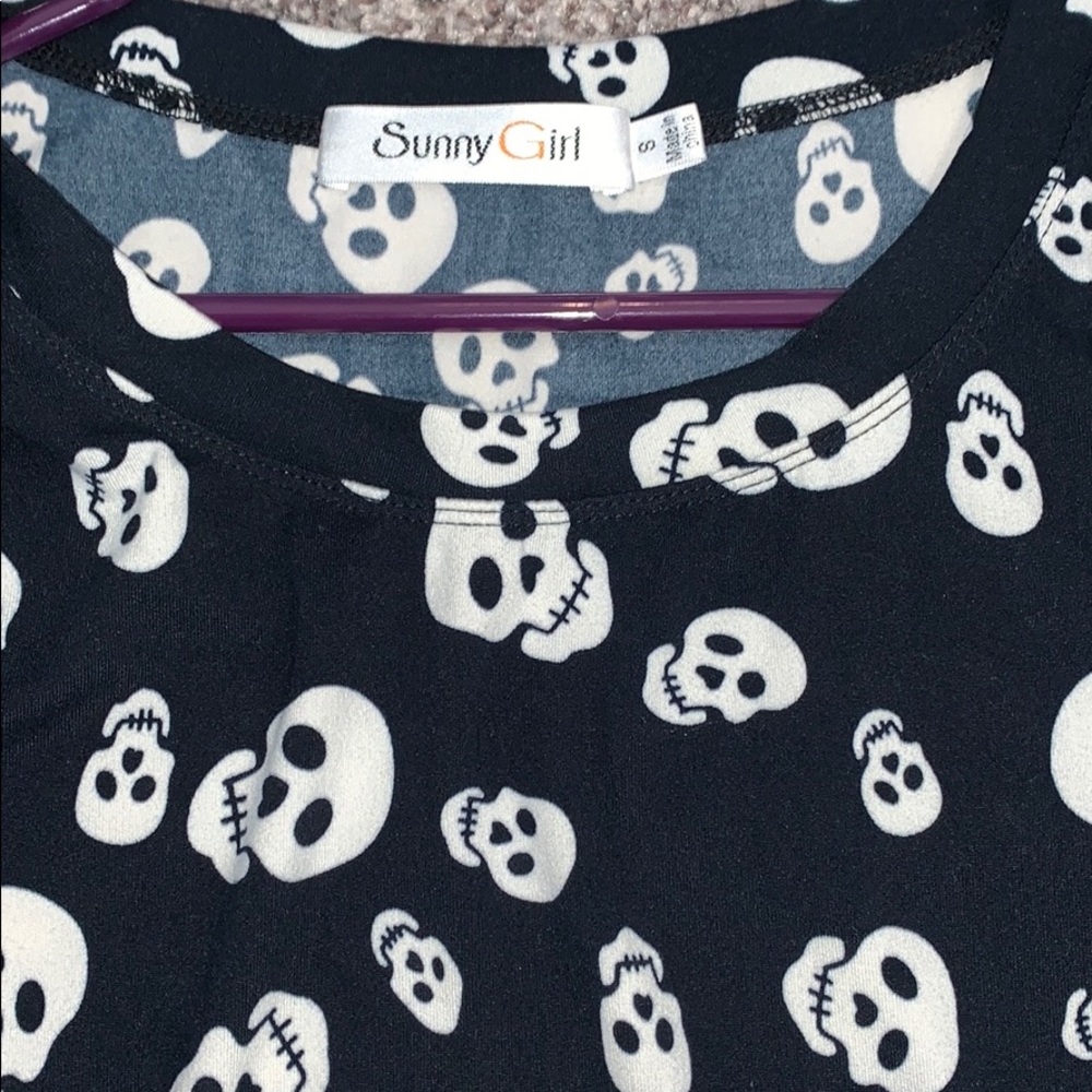 Skull tunic - Picture 2 of 3